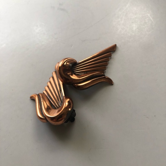 Elegant Copper Winged Jewelry Set - Picture 5 of 13